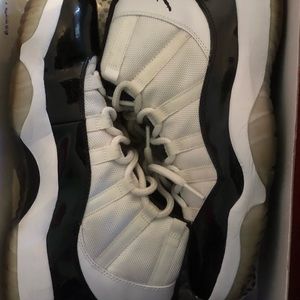 Air Jordan Retro 11- Fair Condition